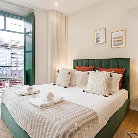 Brand New 4Br W/ 200Yrs Of History In Central Porto By Lovelystay Kültér fotó