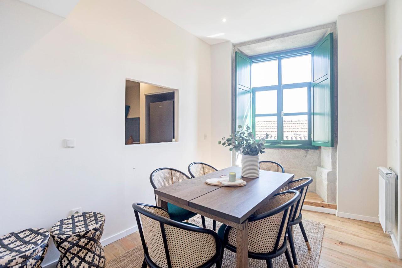 Brand New 4Br W/ 200Yrs Of History In Central Porto By Lovelystay Kültér fotó