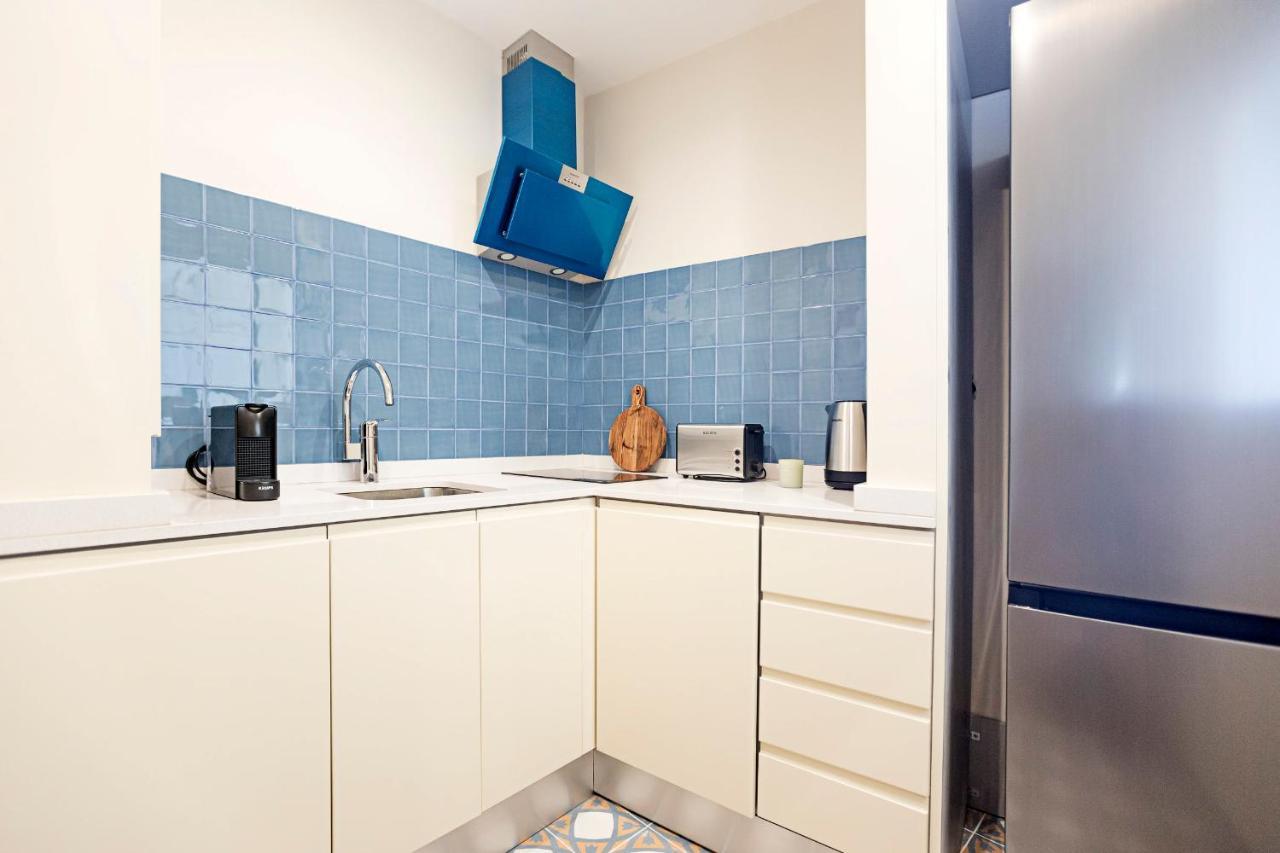 Brand New 4Br W/ 200Yrs Of History In Central Porto By Lovelystay Kültér fotó