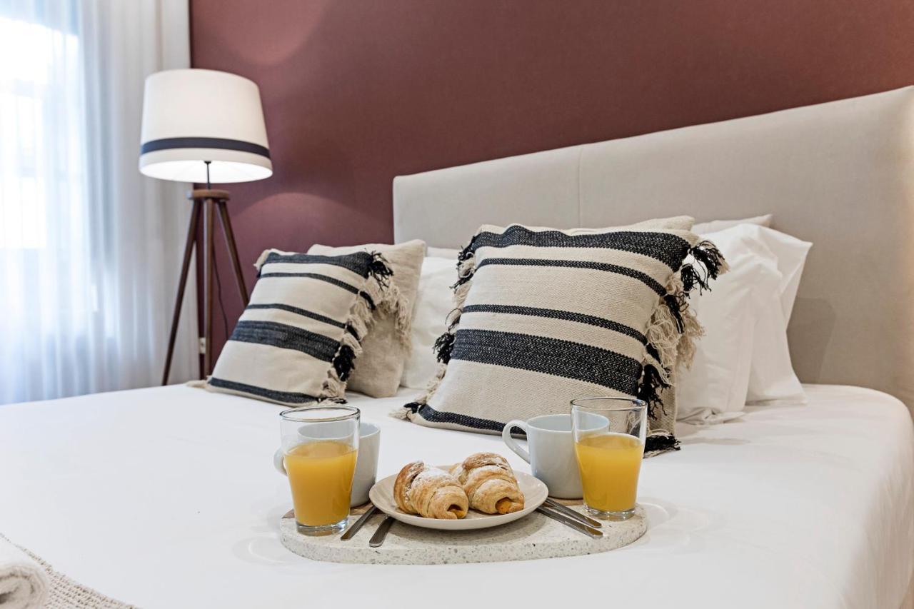 Brand New 4Br W/ 200Yrs Of History In Central Porto By Lovelystay Kültér fotó