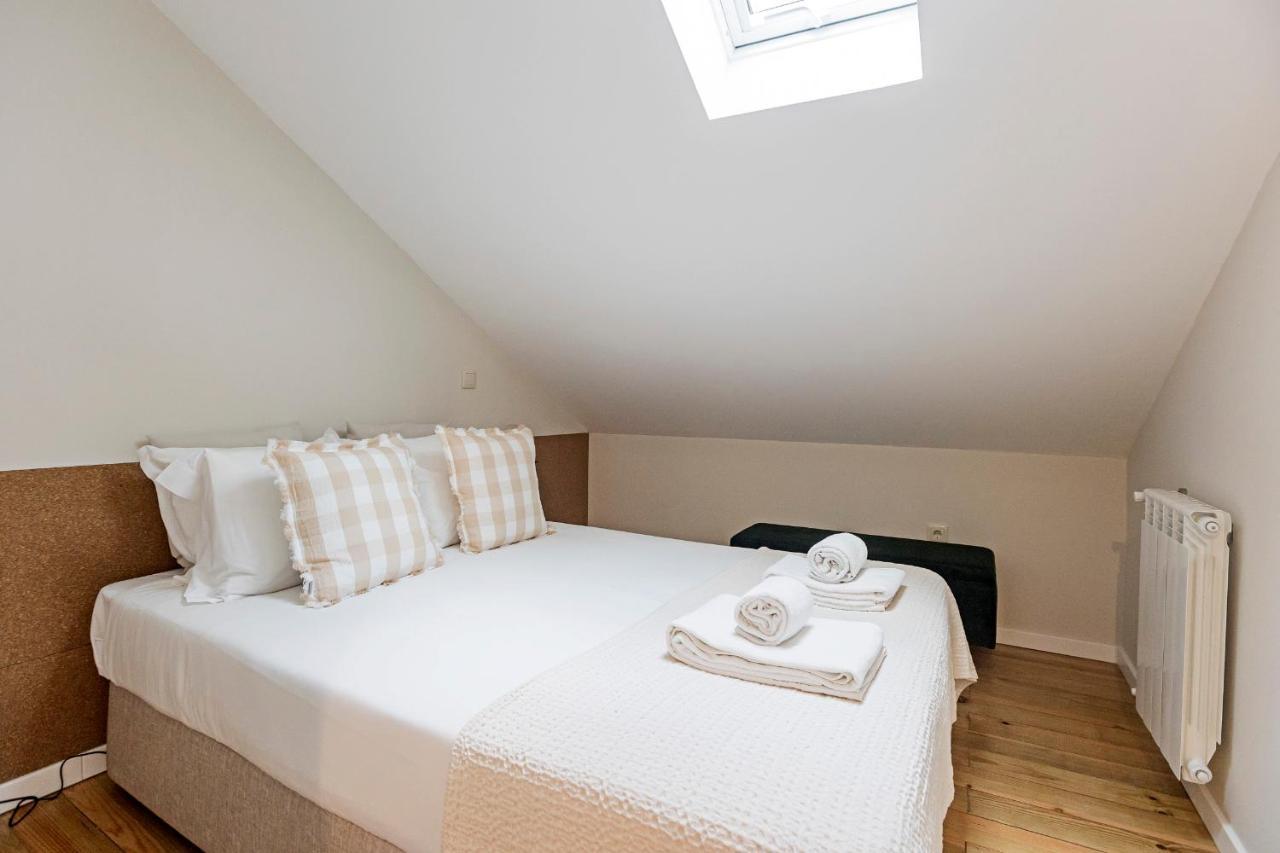 Brand New 4Br W/ 200Yrs Of History In Central Porto By Lovelystay Kültér fotó