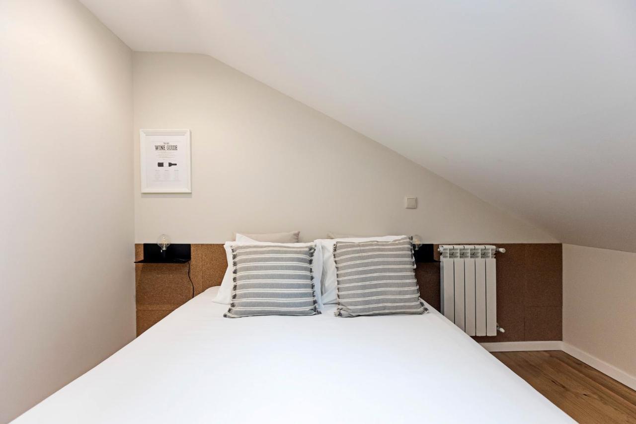 Brand New 4Br W/ 200Yrs Of History In Central Porto By Lovelystay Kültér fotó